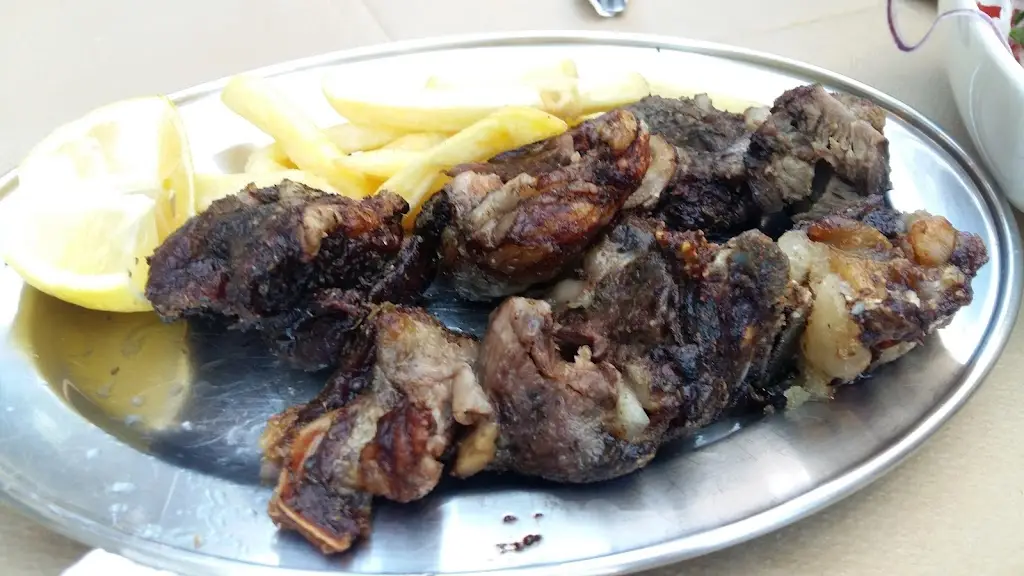 Menü_Καίσαρας Ψητοπωλείο_Ámfissa_Bild_2