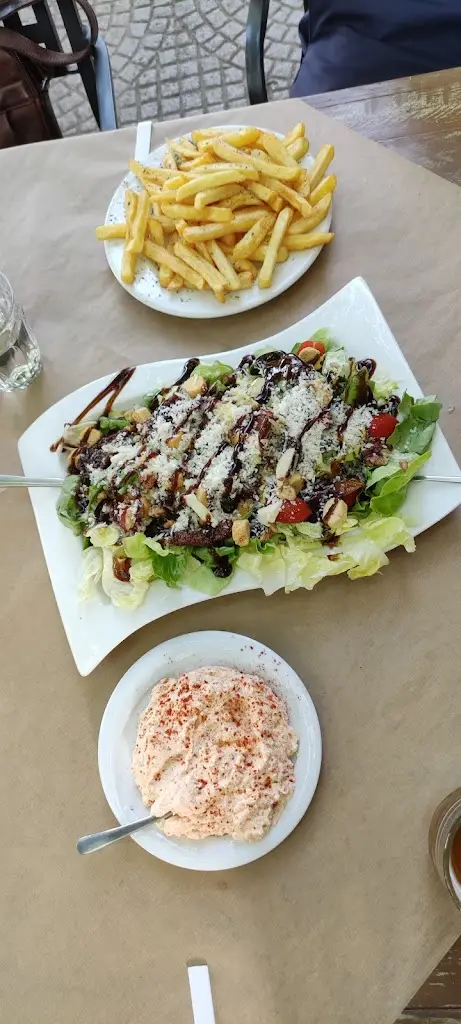 Menü_Καίσαρας Ψητοπωλείο_Ámfissa_Bild_4