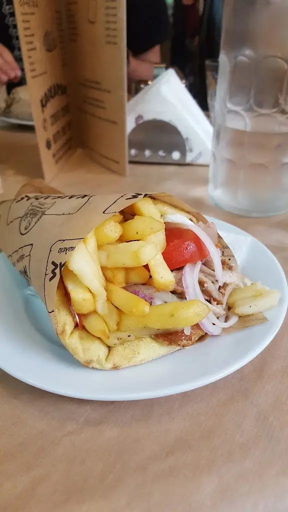 EY H_Καίσαρας Ψητοπωλείο_Ámfissa_Bewertung