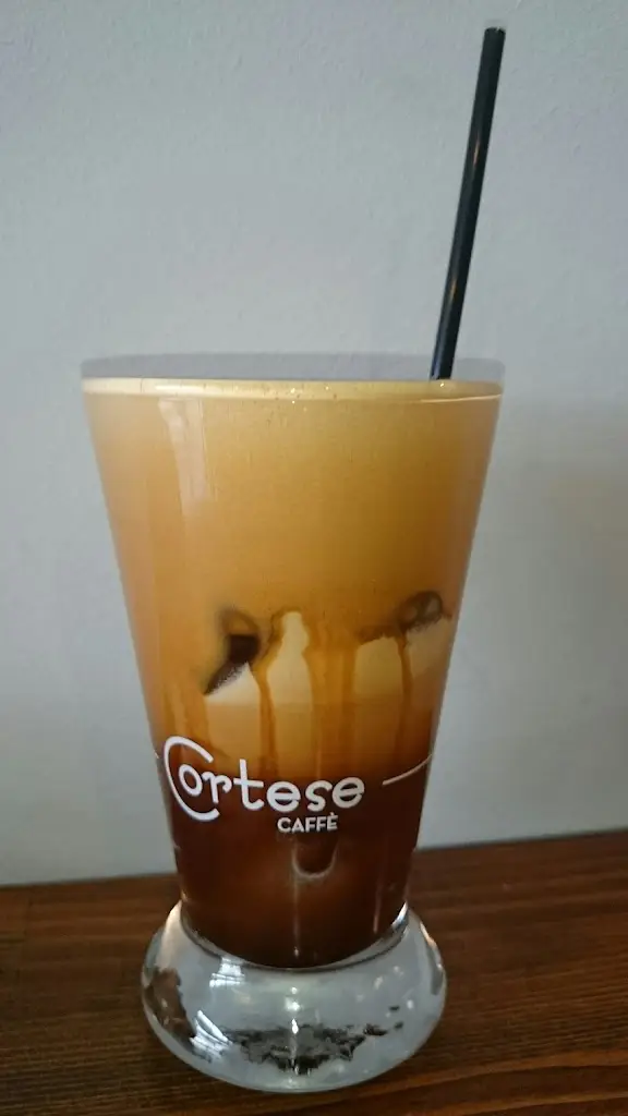 Art Cafe_Ámfissa_slider_image_2