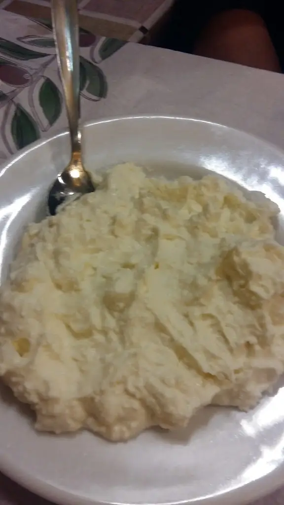 Menü_ΤΑΒΕΡΝΑ ΦΑΡΟΠΟΥΛΟΣ_Ámfissa_Bild_4