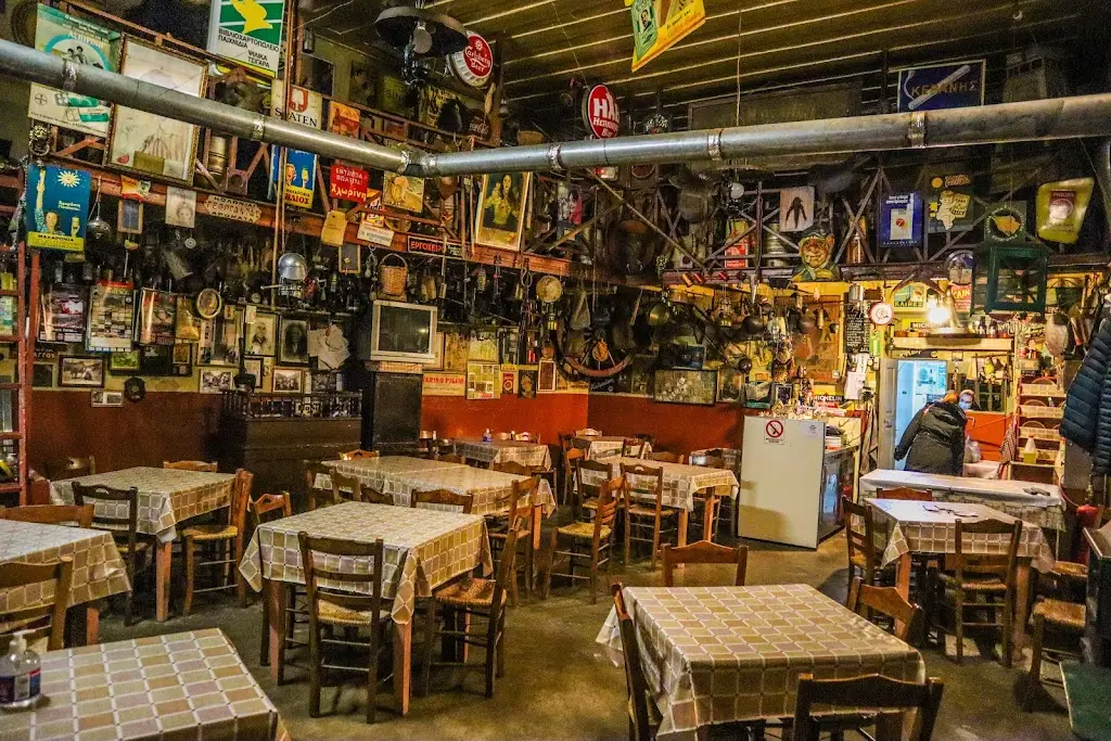 ΤΑΒΕΡΝΑ ΦΑΡΟΠΟΥΛΟΣ Restaurant in Ámfissa