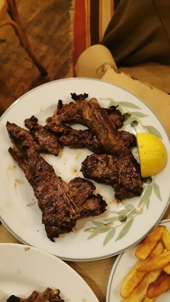 Menu_Polychoros Xarmaina_Ámfissa_image_2