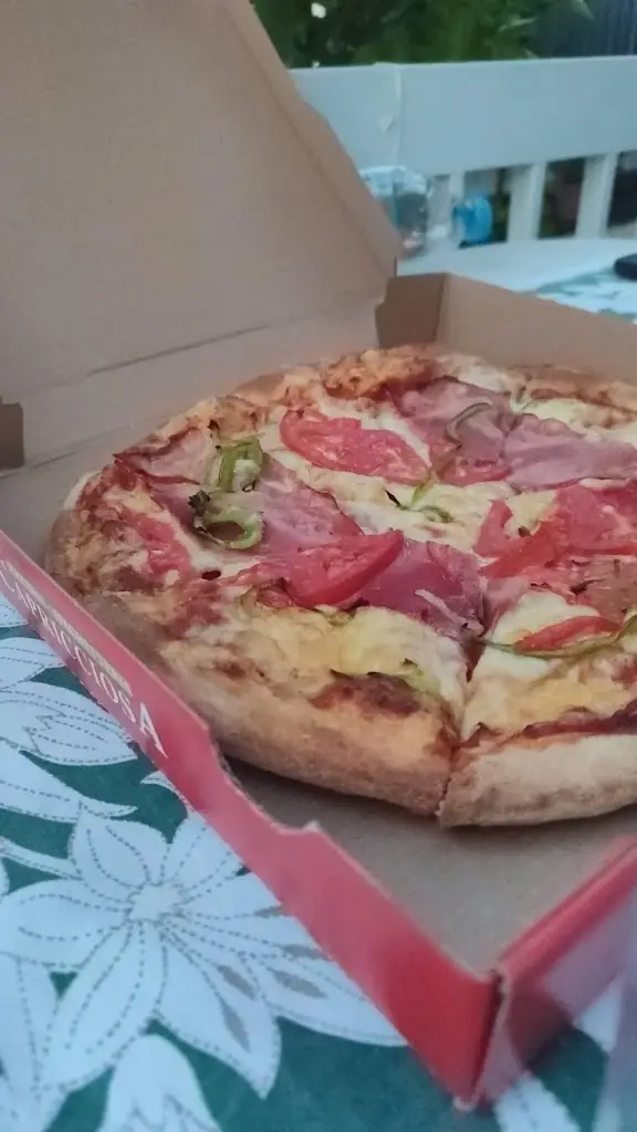 Δημητρα Φεσσαρα_PIZZA ''CAPRICCIOSA'' ATALANTI 35200, ANGELAKOS KONSTANTINOS_Atalánti_review