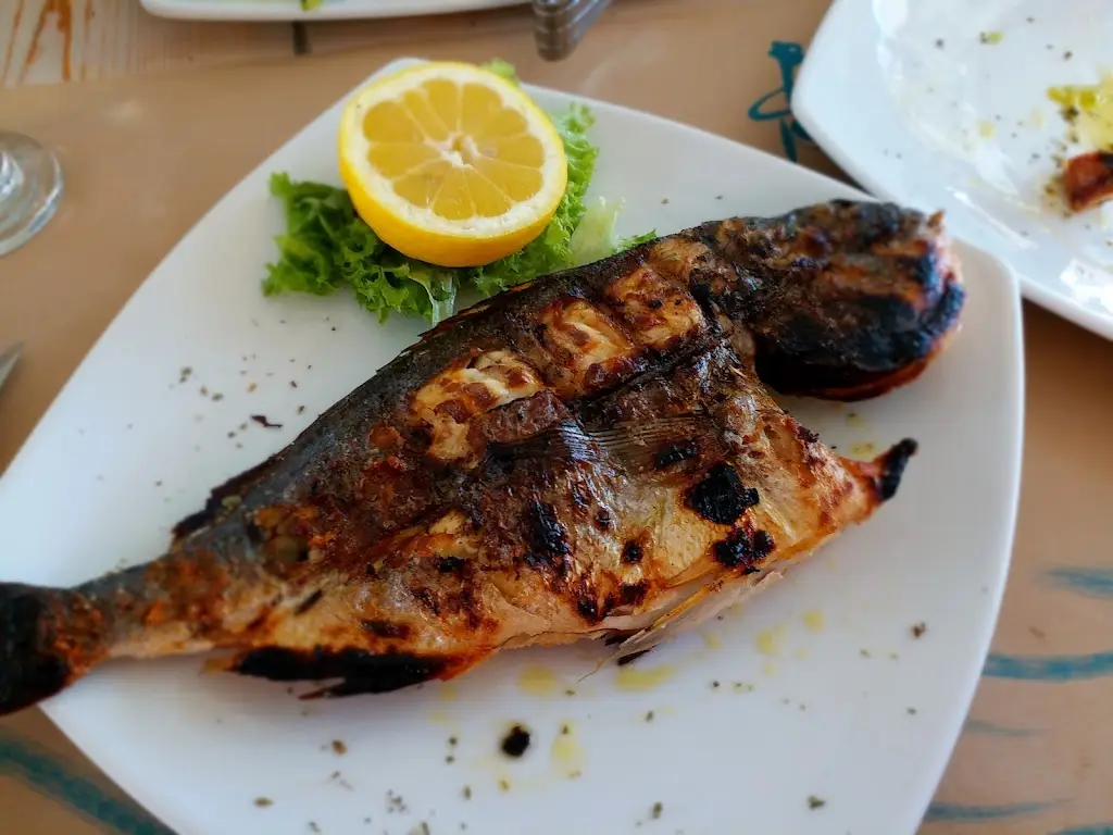 Menu_Ψαροταβέρνα ΒΑΛΑΟΥΡΑΣ_Antikyra_image_4