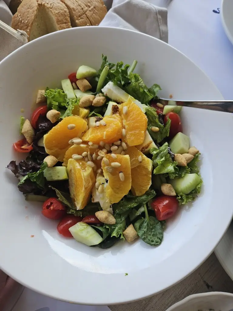 Ψαροταβέρνα ΒΑΛΑΟΥΡΑΣ_Antikyra_slider_image_3