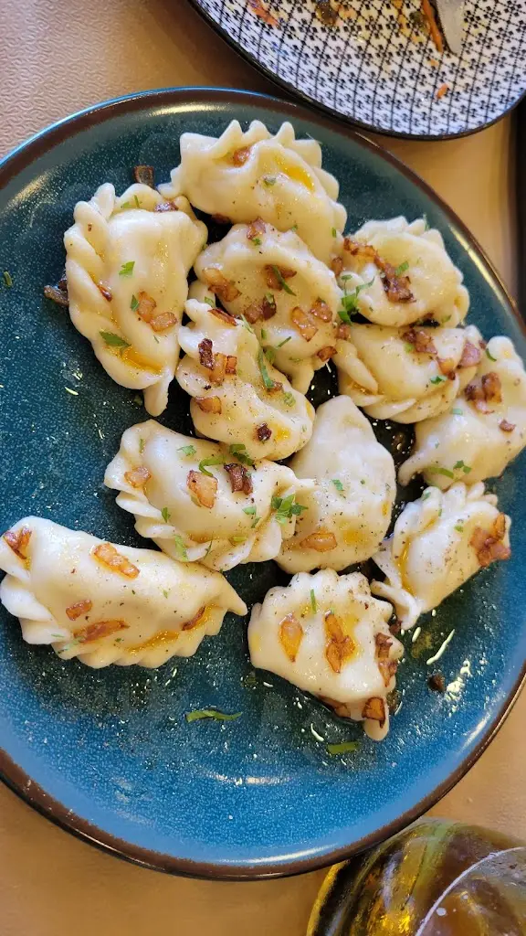 Georgia Konstantinou_Gioti's grill & more_Áno Liósia_review