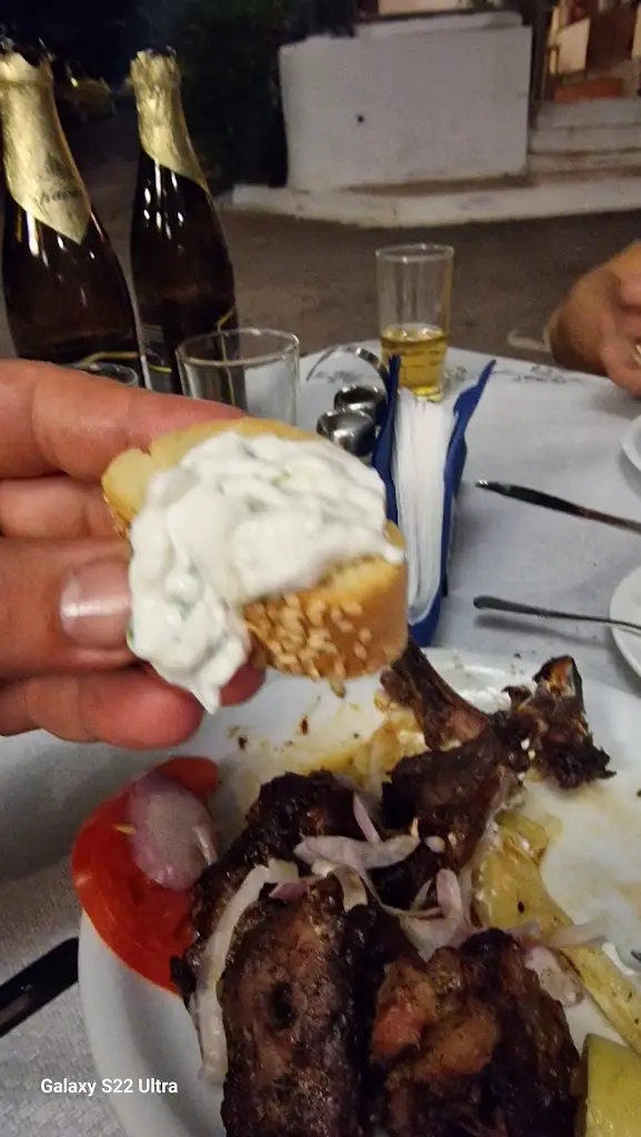 Menü_ΤΟ ΚΑΝΑΛΙ ΠΑΡΑΛΊΑΣ ΔΙΣΤΌΜΟΥ_Antikyra_Bild_9