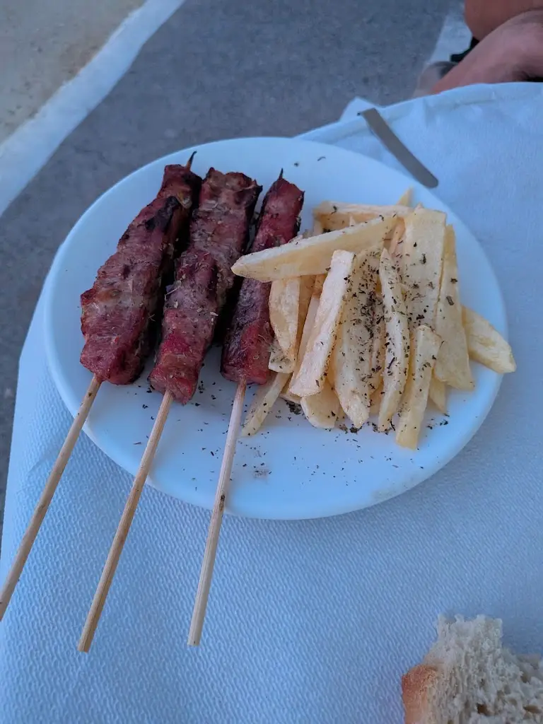 Francesca Dini_Strato's Corner_Antikyra_Bewertung