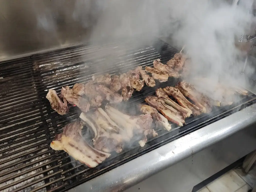 XXL_Antikyra_slider_image_3