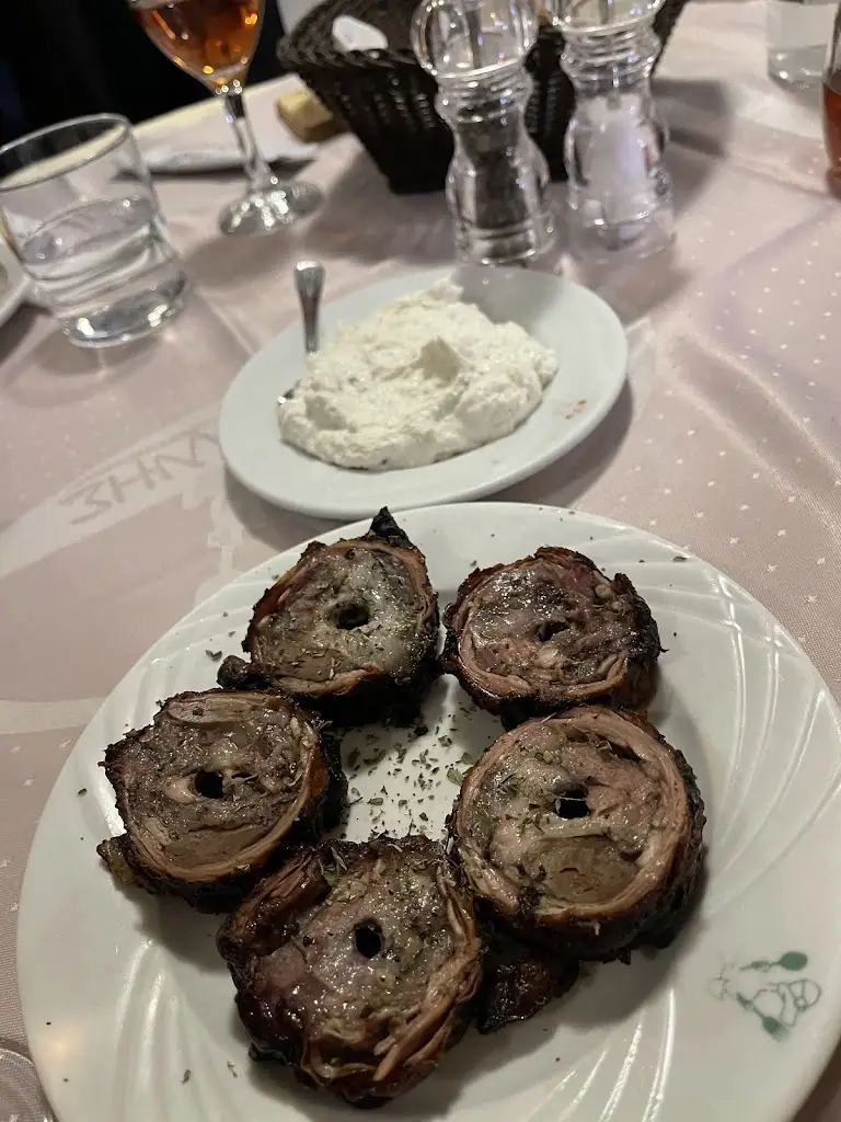 Menu_Kaplanis Taverna_Aráchova_imagen_9