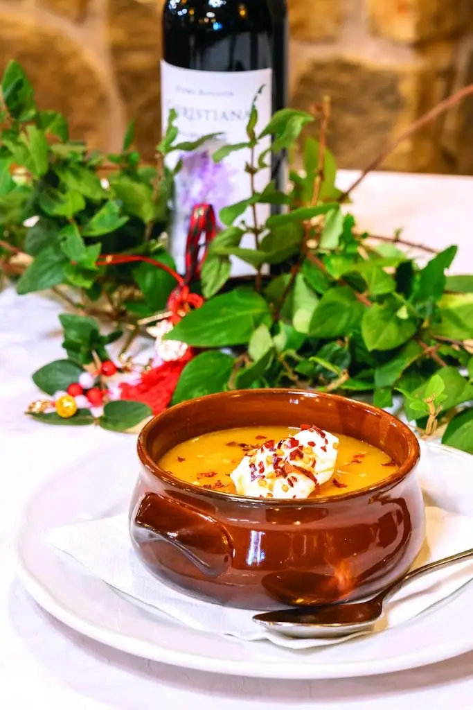 To Pithari_Aráchova_slider_image_3