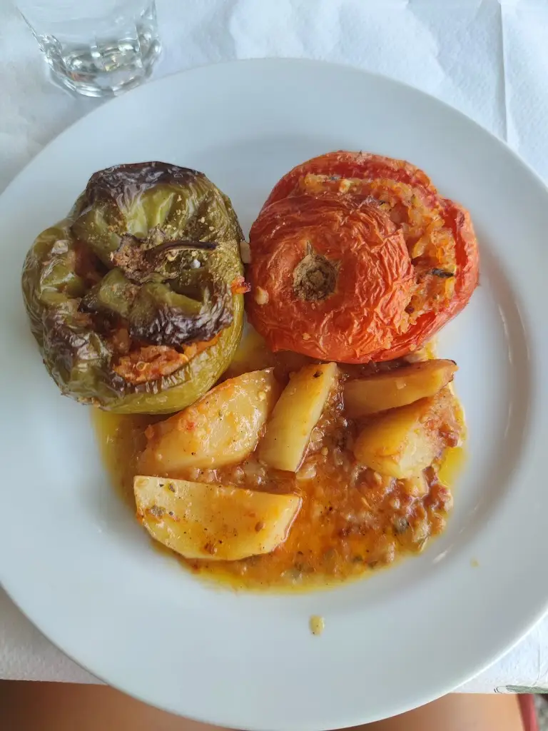 Menü_ΕΚΑΤΗ RESTAURANT_Dístomo_Bild_5