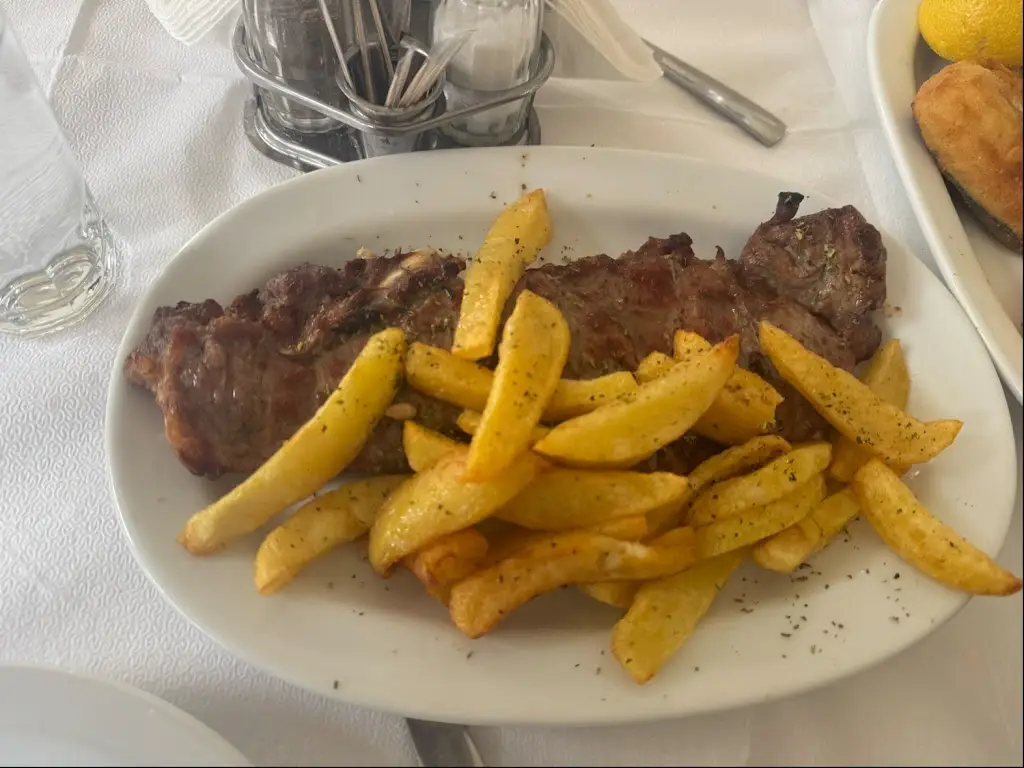 ΕΚΑΤΗ RESTAURANT_Dístomo_slider_image_2