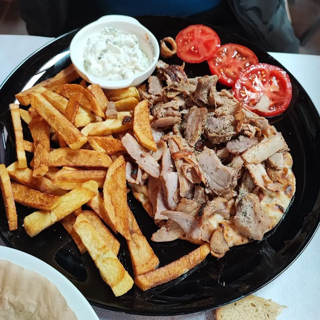 Menu_In & out restaurant_Dístomo_image_5