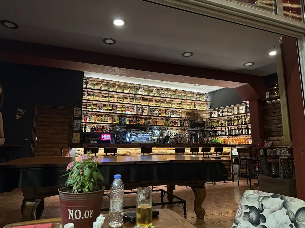 Garage Distomo_Dístomo_slider_image_3