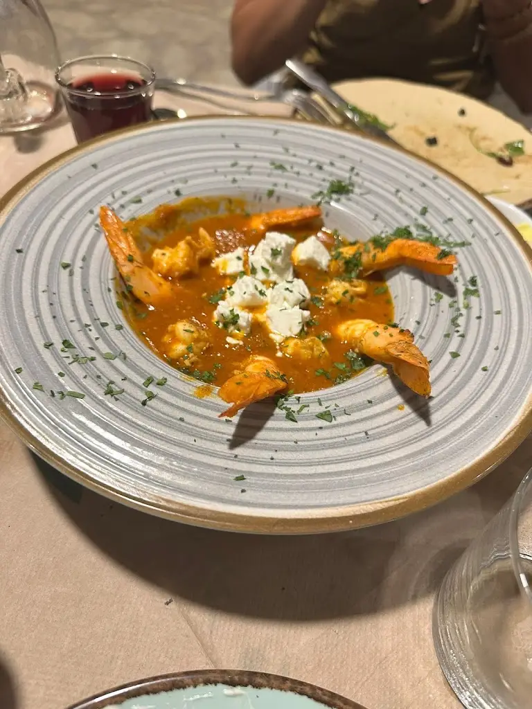 esra YAZICI_Aiolos_Áyios Konstandínos_review