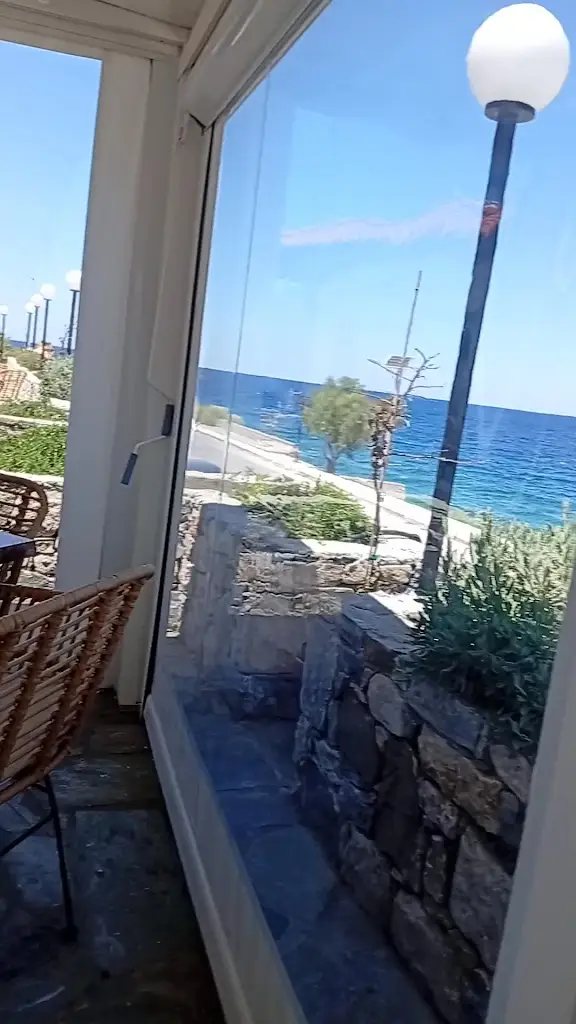 Balkoni Samos | Seaside Cafe Restaurant_Áyios Konstandínos_slider_image_2