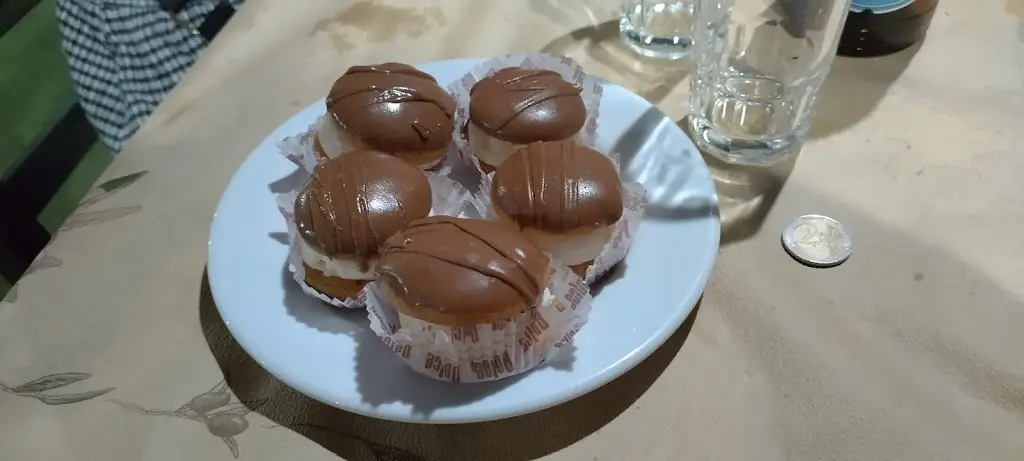 Petros PAPAZOGLOU PAPAZOGLAKIS_Νικήτας Ο Κυνηγός - Ταβέρνα_Áyios Konstandínos_Bewertung