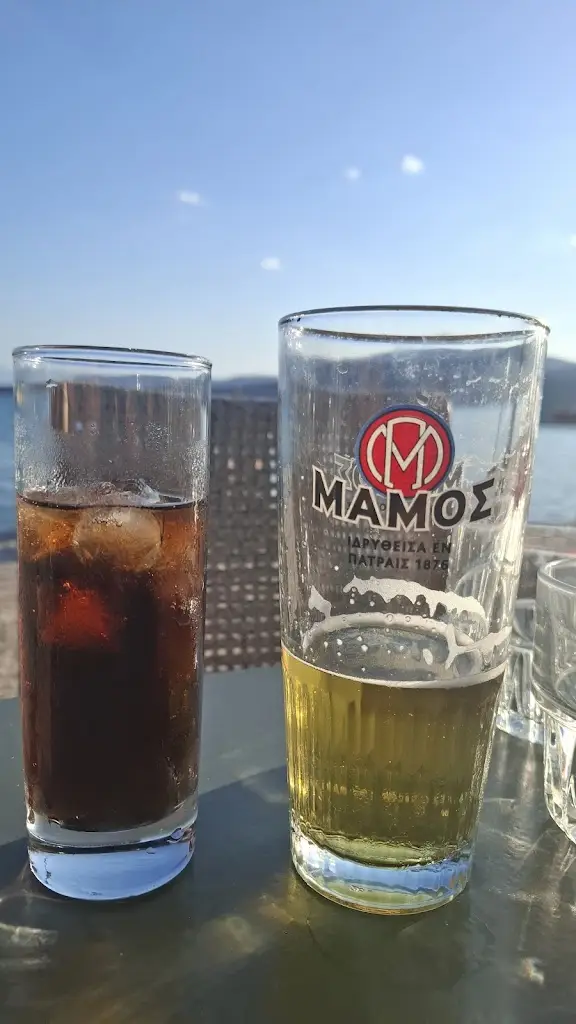 Ayla Torode_Molos Cafe_Itéa_avis