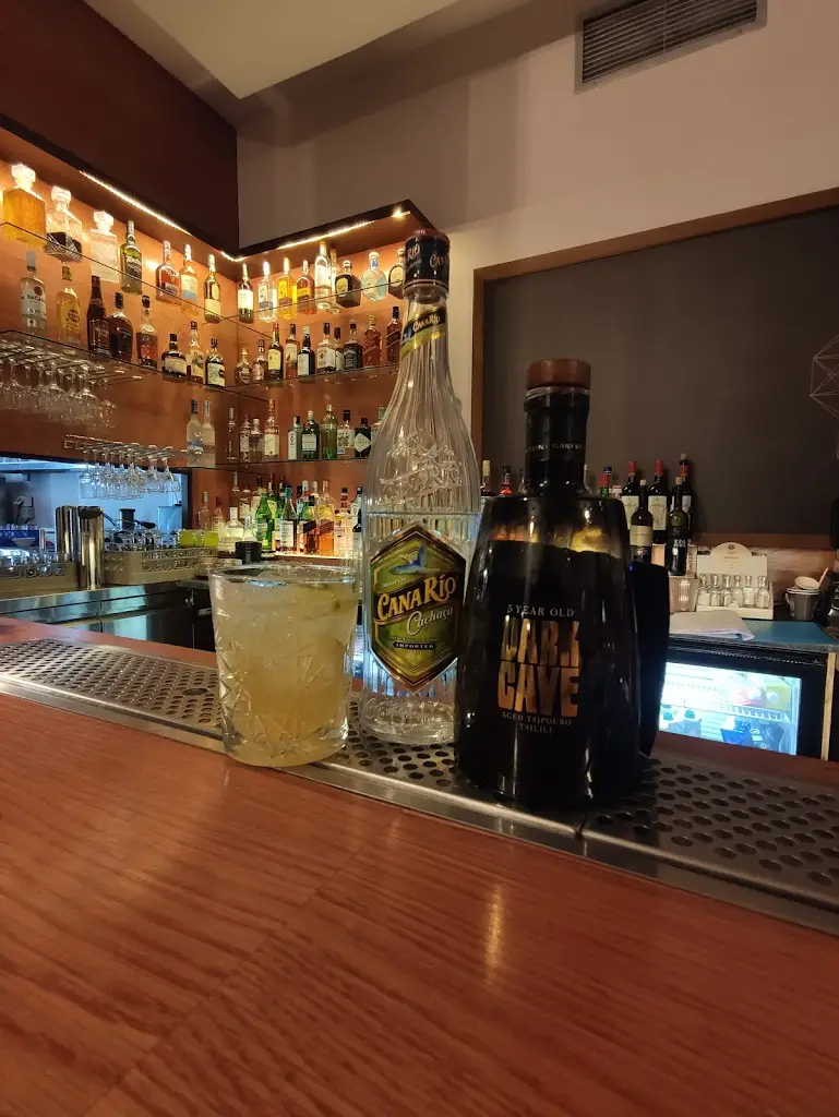 Miami Lounge Bar Restaurant in Itéa