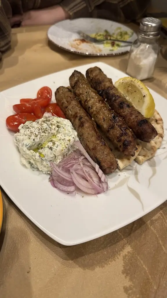 Το Καρέ του Μεζέ_Itéa_slider_image_2