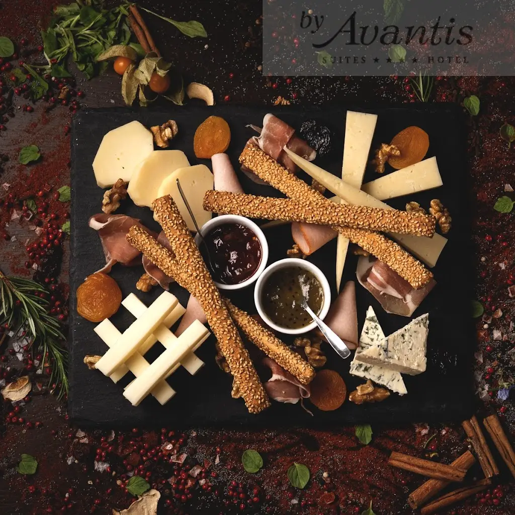 Ninemia Restaurant_Erétria_slider_image_1