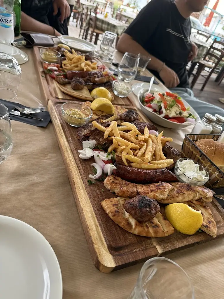 ΤΟ ΚΑΝΑΤΑΚΙ_Erétria_slider_image_3