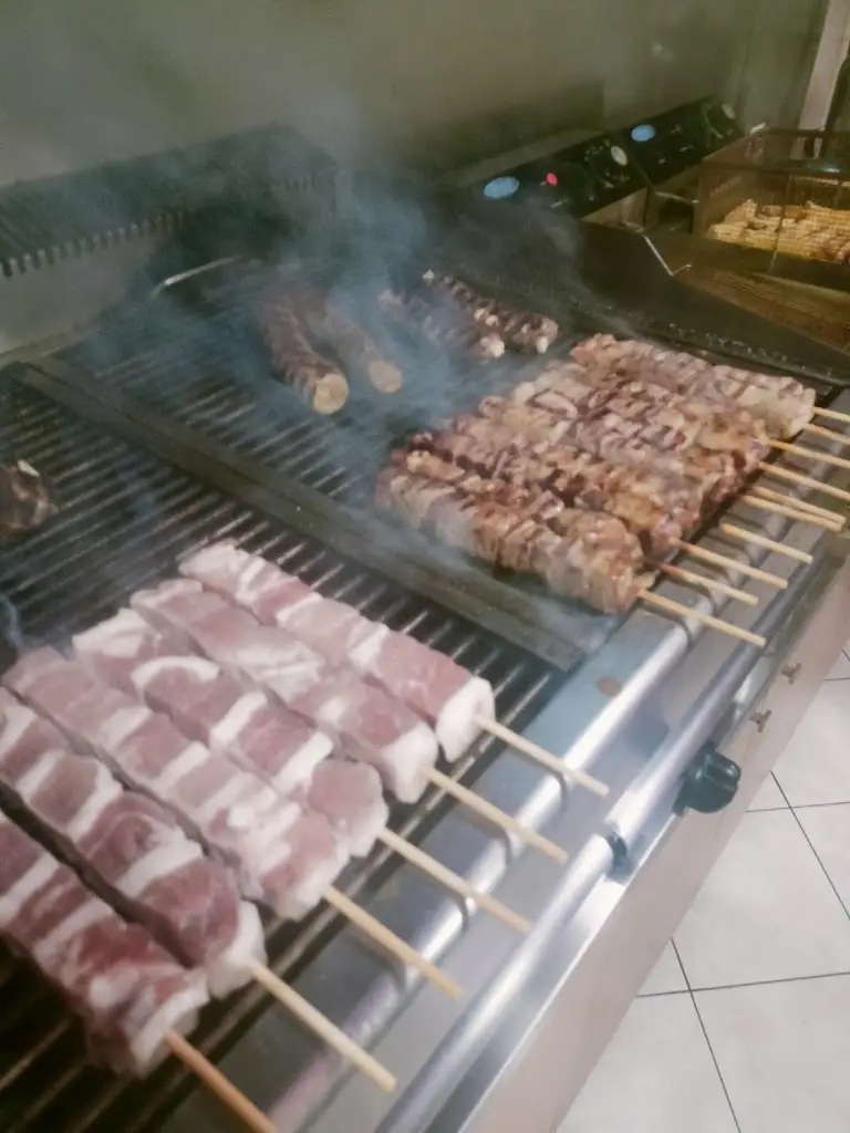 Καρυστινός & Ρένα_Erétria_slider_image_2