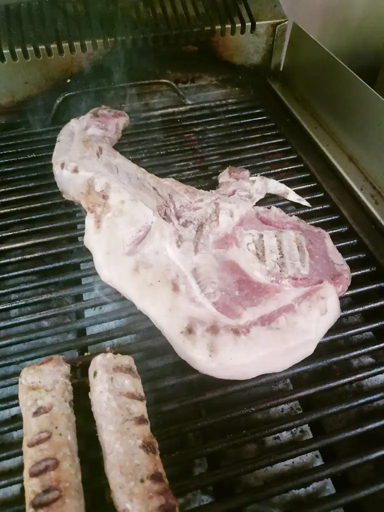 Καρυστινός & Ρένα_Erétria_slider_image_3