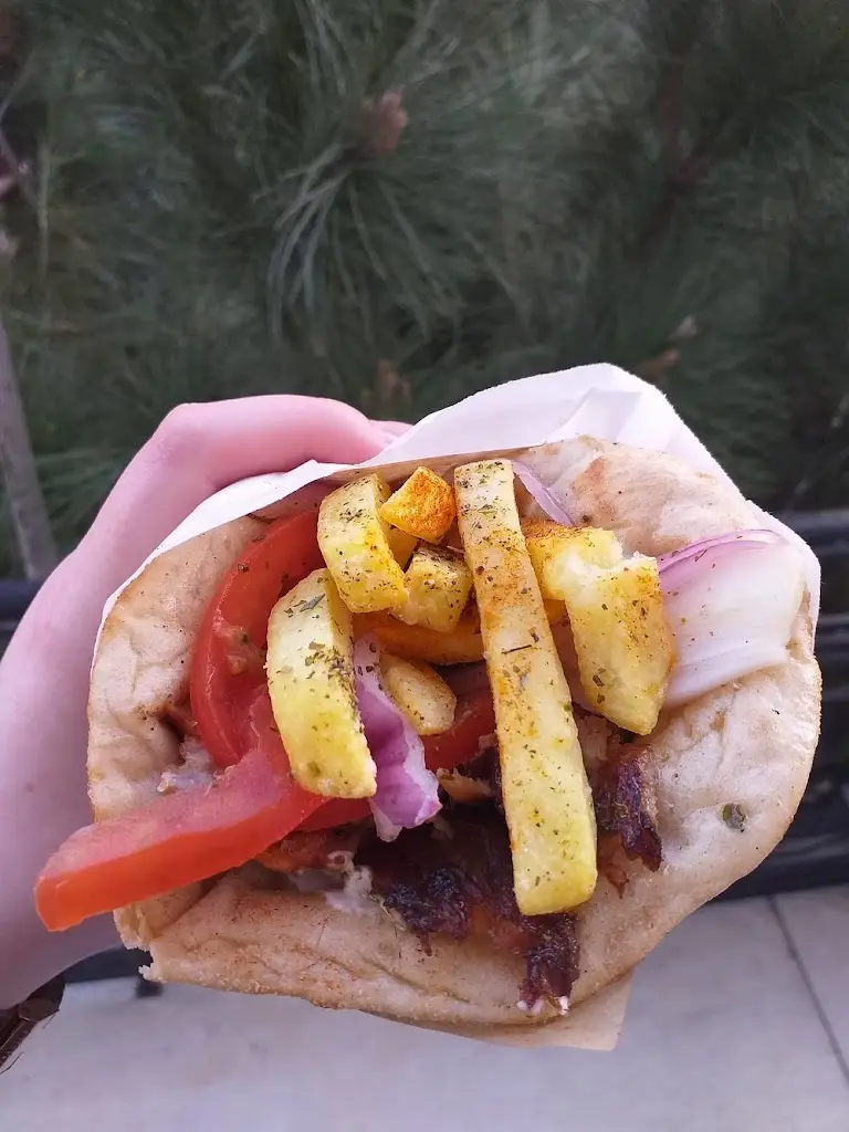 Αλέξανδρος Νικολαΐδης_Meat me Here_Erétria_review