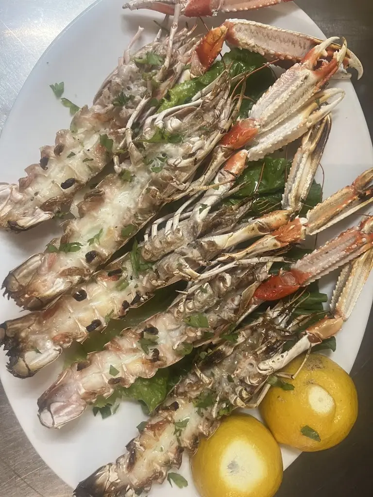 Ψαροταβέρνα - Ουζερί ''Νέα Ψαρά''_Erétria_slider_image_2