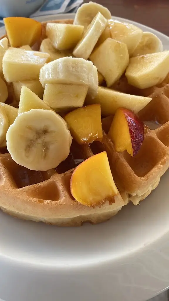 Andreea Profir_Momenti Cafe Pizzeria Play Room Παιδοτοπος_Erétria_review