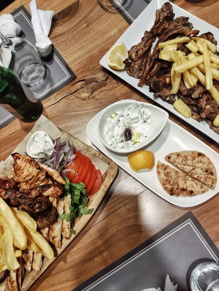 Menu_Riviera Kitchen & Grill_Álimos_image_7