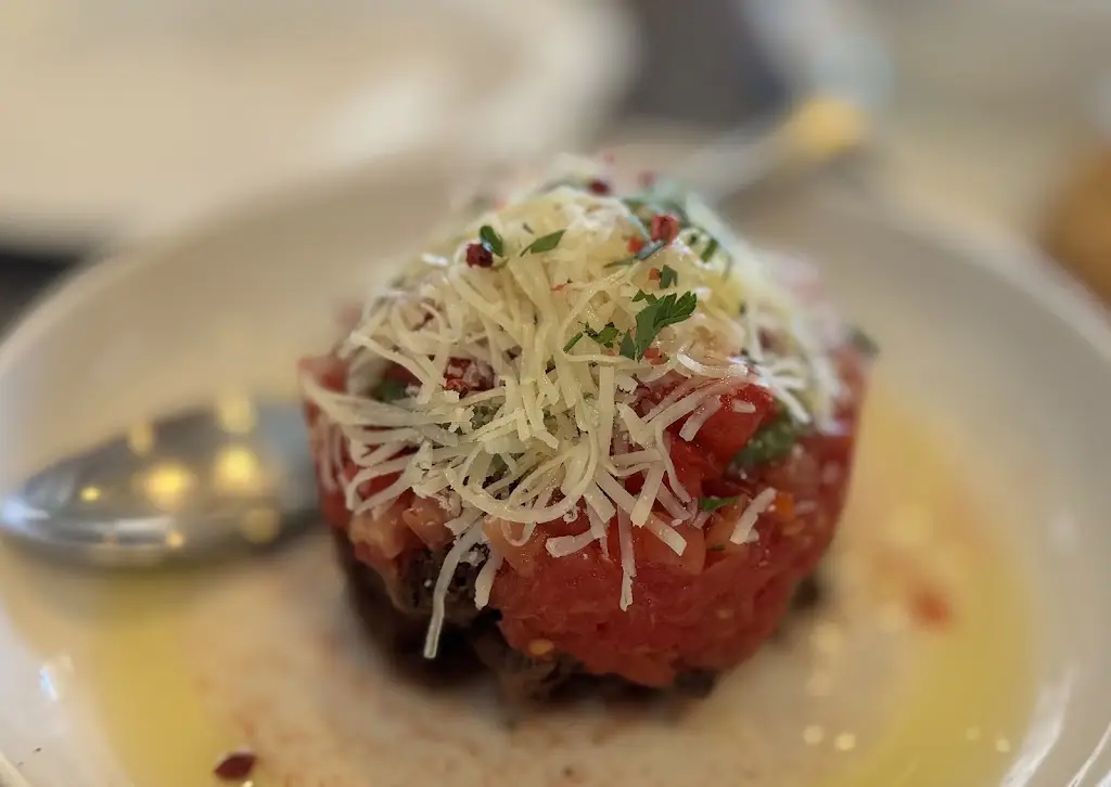 peri_Riviera Kitchen & Grill_Álimos_review