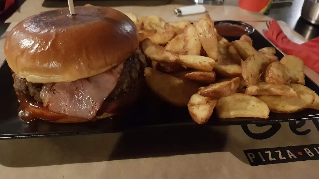 Dimitris Pantazis_GeMa Pizzeria_Erétria_Bewertung