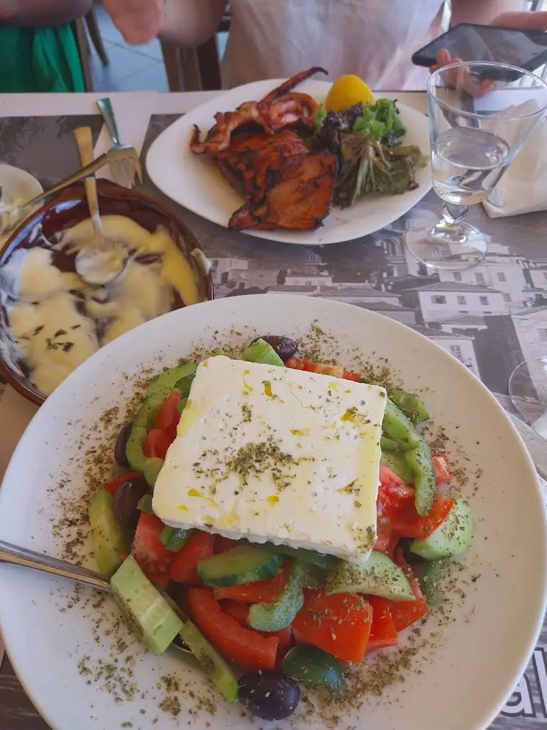 Alice_Galaxavra - Γαλαξαύρα_Galaxídhion_Bewertung