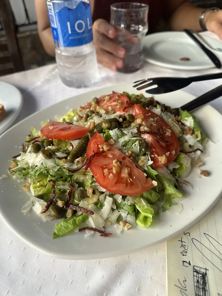 Ms D_Ο Μπεμπέλης-Bebelis_Galaxídhion_review