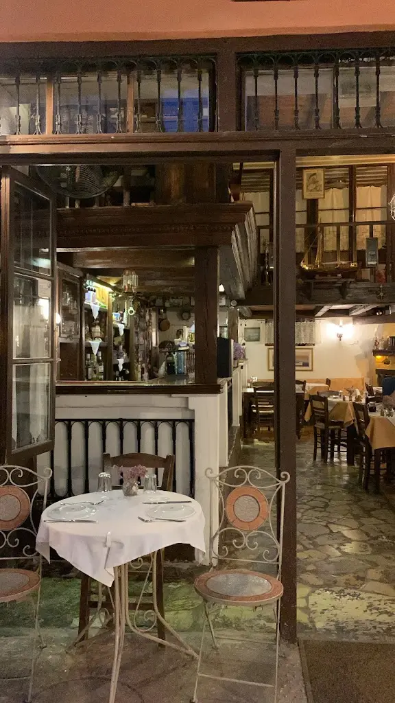 Ο Μπεμπέλης-Bebelis_Galaxídhion_slider_image_3