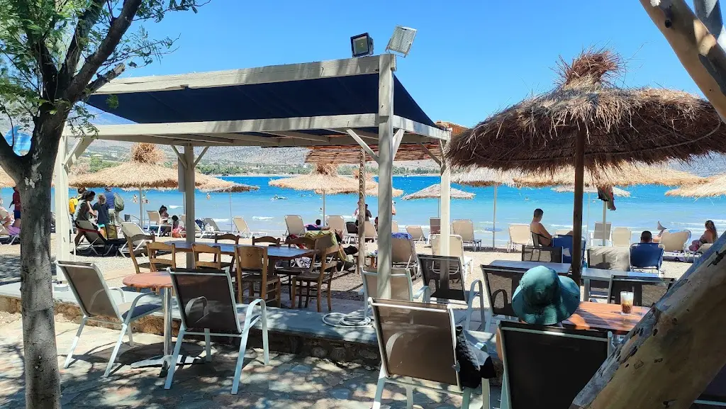 Kalafatis Galaxidi Beach Bar & Restaurant_Galaxídhion_slider_image_1