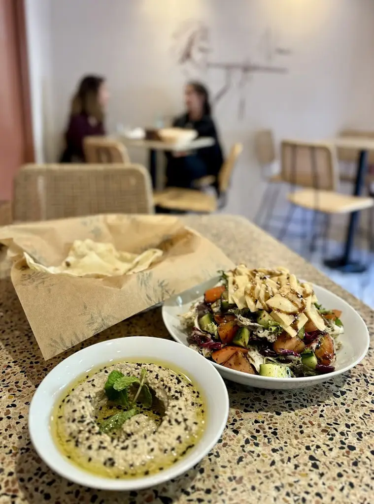 Menü_Catan̄o_Kaména Voúrla_Bild_8