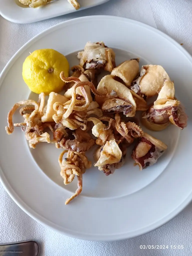 Menü_Nostos Fish Restaurant_Kaména Voúrla_Bild_7