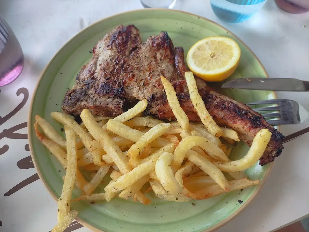 Menü_Stilvi_Kaména Voúrla_Bild_9