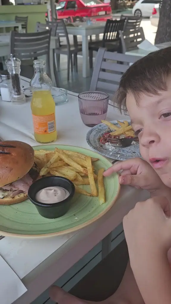 Stilvi_Kaména Voúrla_slider_image_2