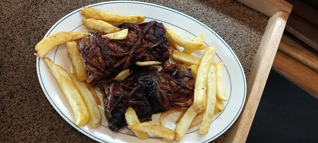 Menü_Mouries_Kaména Voúrla_Bild_1