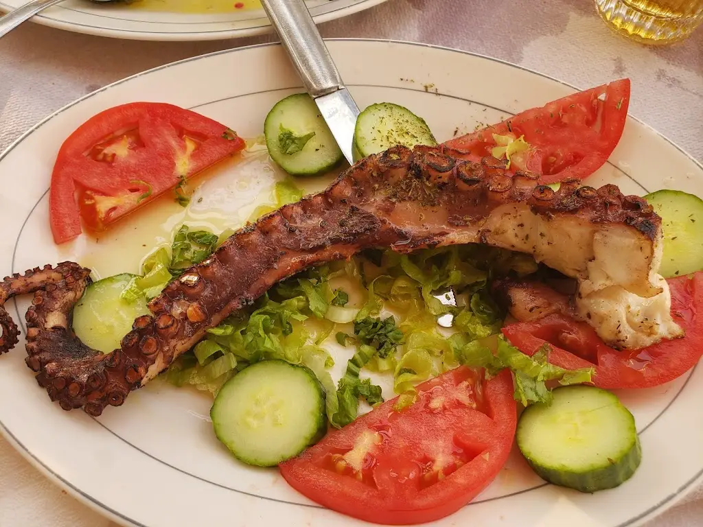 Menü_Mouries_Kaména Voúrla_Bild_7