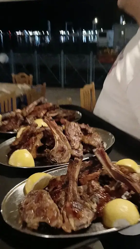 Mouries_Kaména Voúrla_slider_image_2