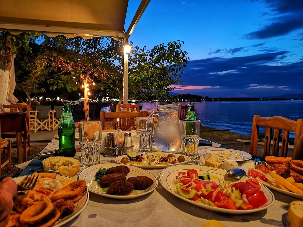 Mouries_Kaména Voúrla_slider_image_3