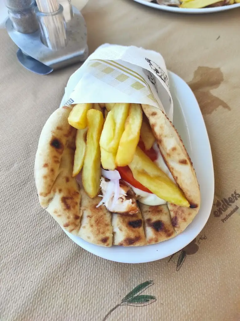 Menü_O Kakos o Lykos_Kaména Voúrla_Bild_5