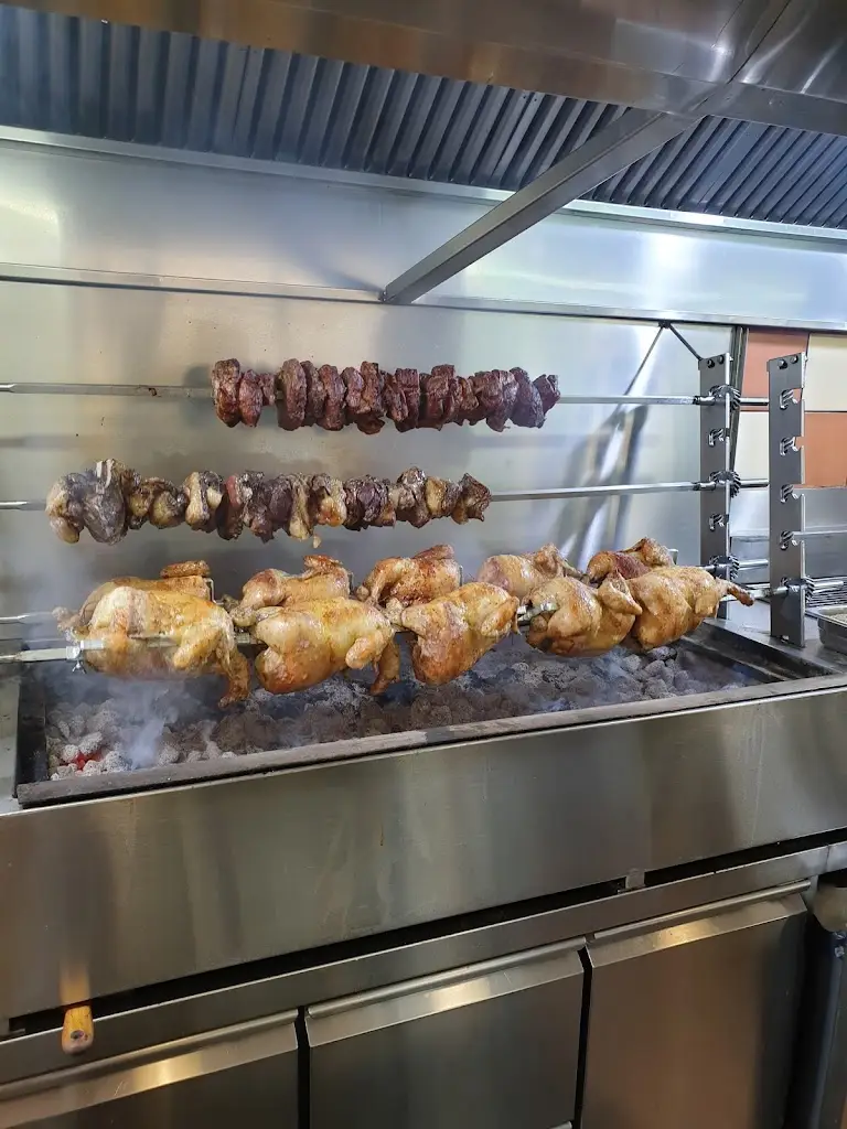 O Kakos o Lykos_Kaména Voúrla_slider_image_2